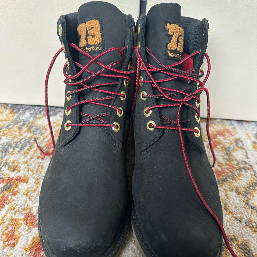 Timberland Men's Black Boots with Red Laces
